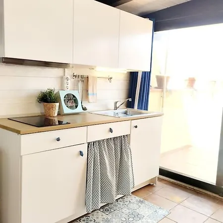 ático De Carlo Con Vistas Al Mar Y Terraza Apartamento