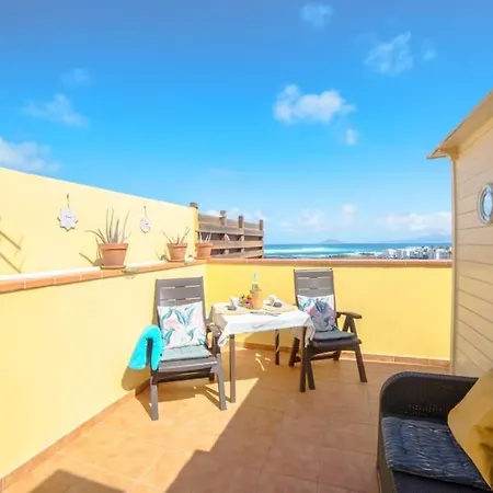 Atico De Carlo Con Vistas Al Mar Y Terraza דירה